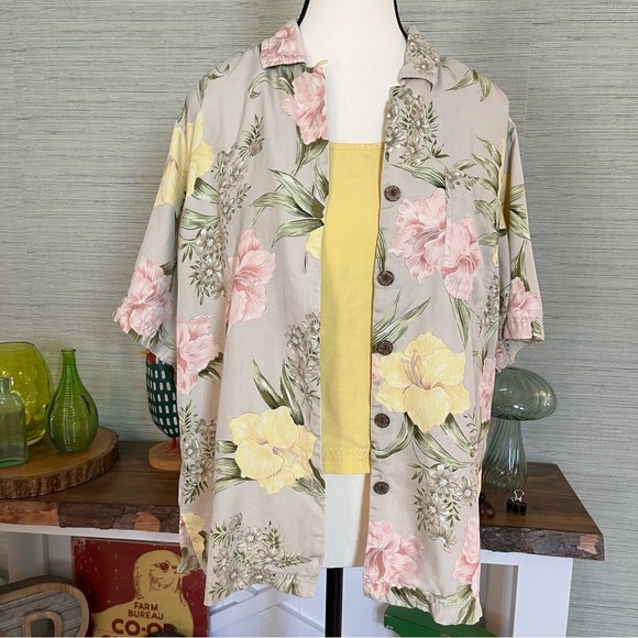 Kylani Bay Silk 2-piece Hawaiian Shirt Button Down & Tank Floral Womens Size M - Picture 10 of 10